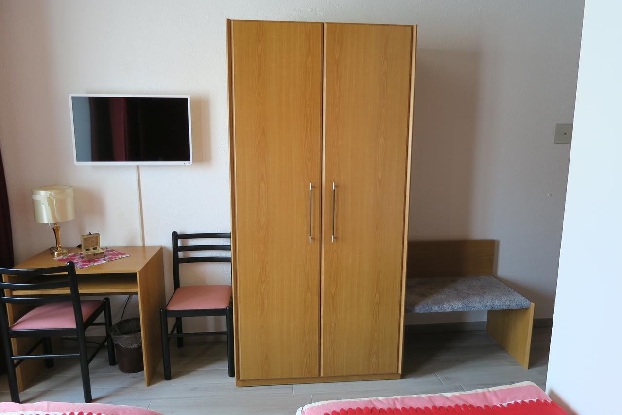 L'Union B&B - Chambres D'Hotes Tramelan Exterior photo